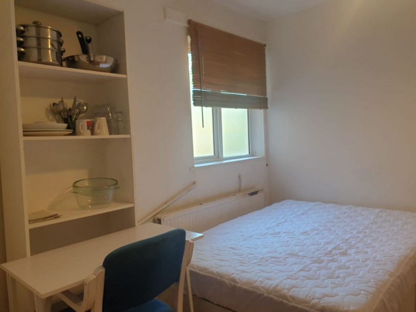 Images for Colney Hatch Lane, London EAID:1234 BID:1234