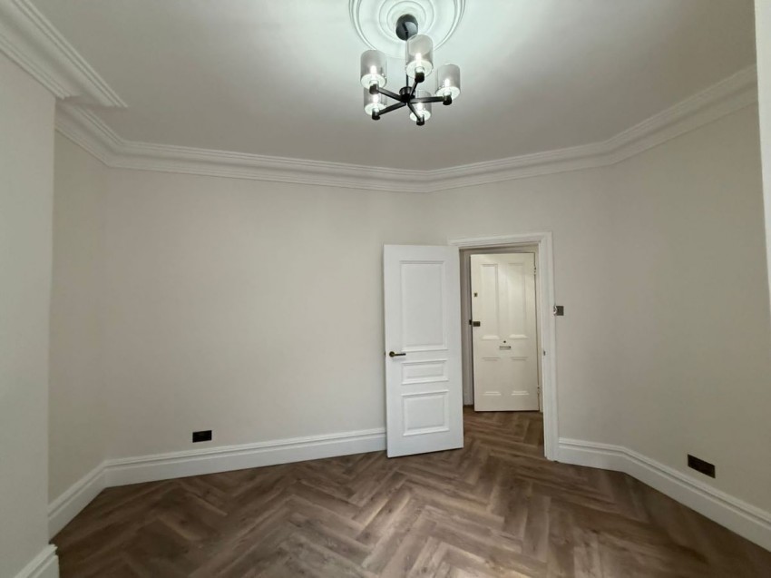 Images for Flat ,  Gosfield Street, London EAID:1234 BID:1234