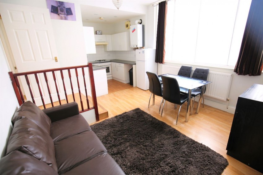 Images for Holloway Road, London EAID:1234 BID:1234