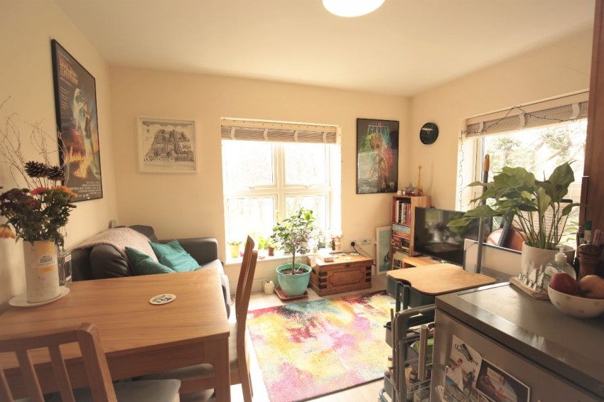 Images for Holloway Road, London EAID:1234 BID:1234