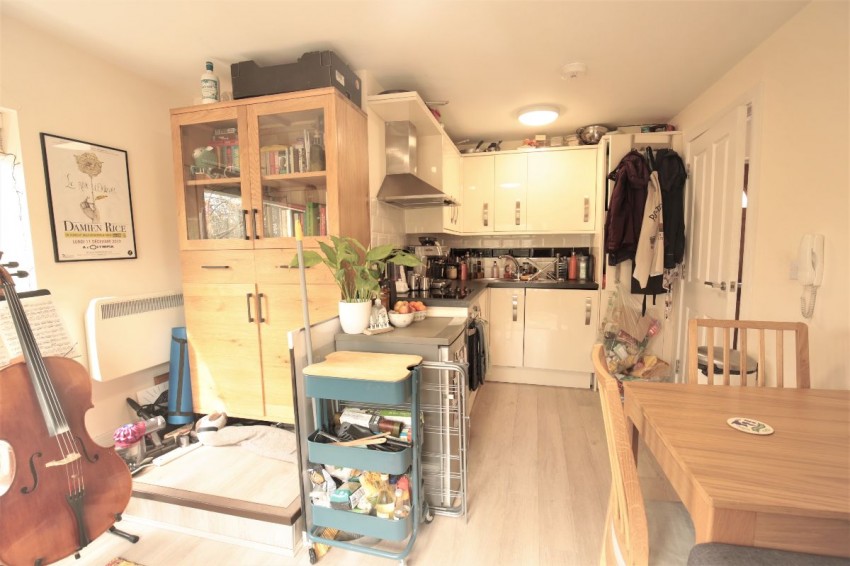 Images for Holloway Road, London EAID:1234 BID:1234