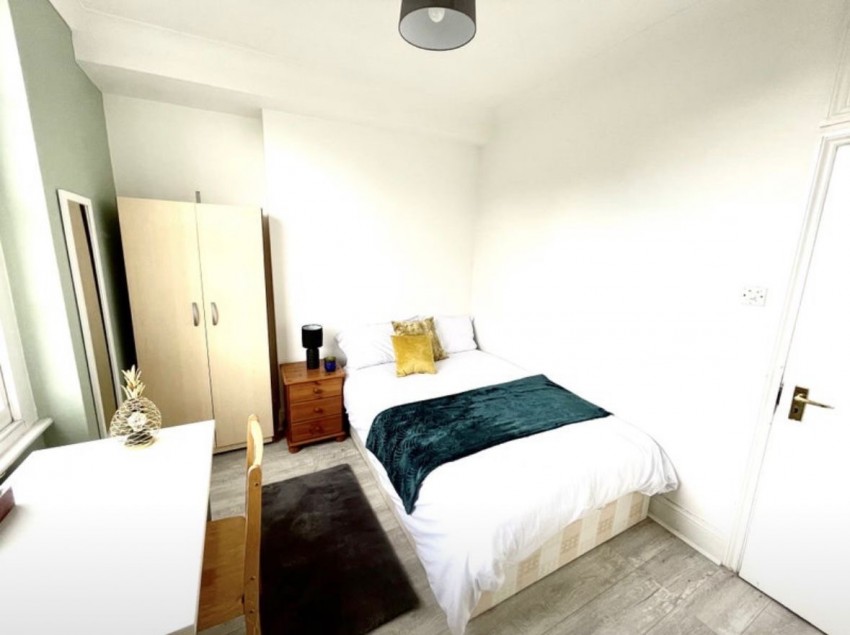 Images for Holloway Road, London EAID:1234 BID:1234