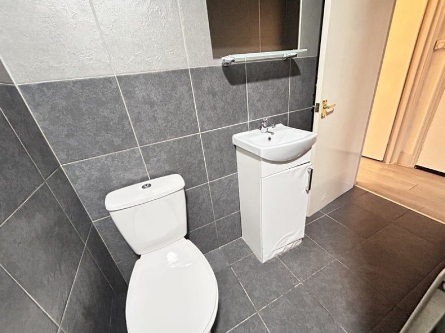 Images for Holloway Road, London EAID:1234 BID:1234