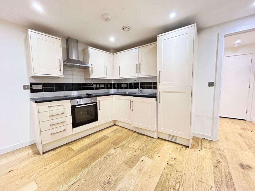 Images for Holloway Road, London EAID:1234 BID:1234