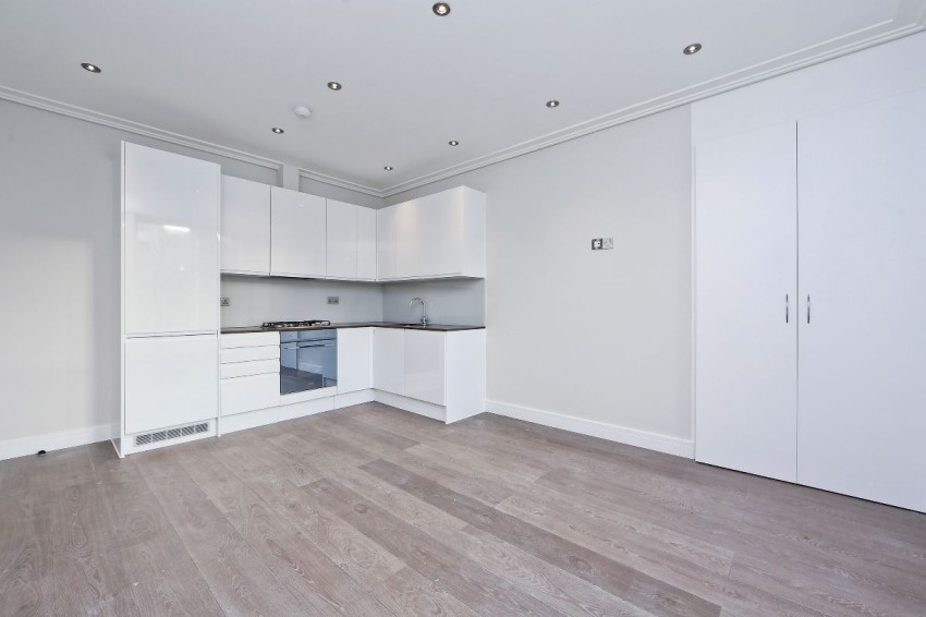 Images for Holloway Road, London EAID:1234 BID:1234