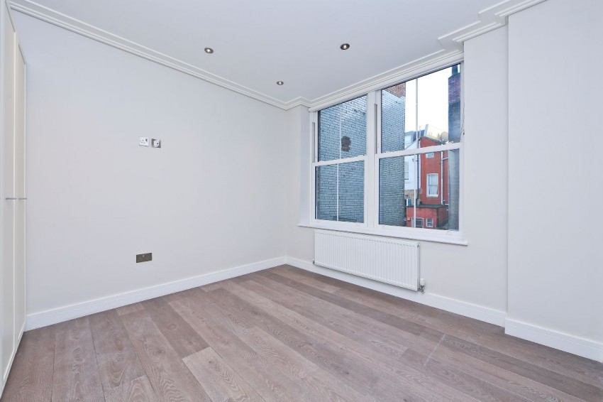 Images for Holloway Road, London EAID:1234 BID:1234