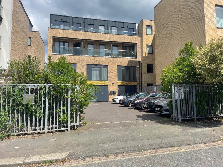 Images for Granville Road, London EAID:1234 BID:1234