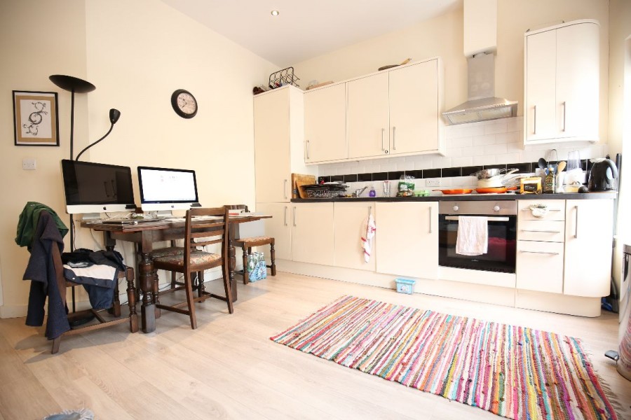 Images for Holloway Road, London EAID:1234 BID:1234