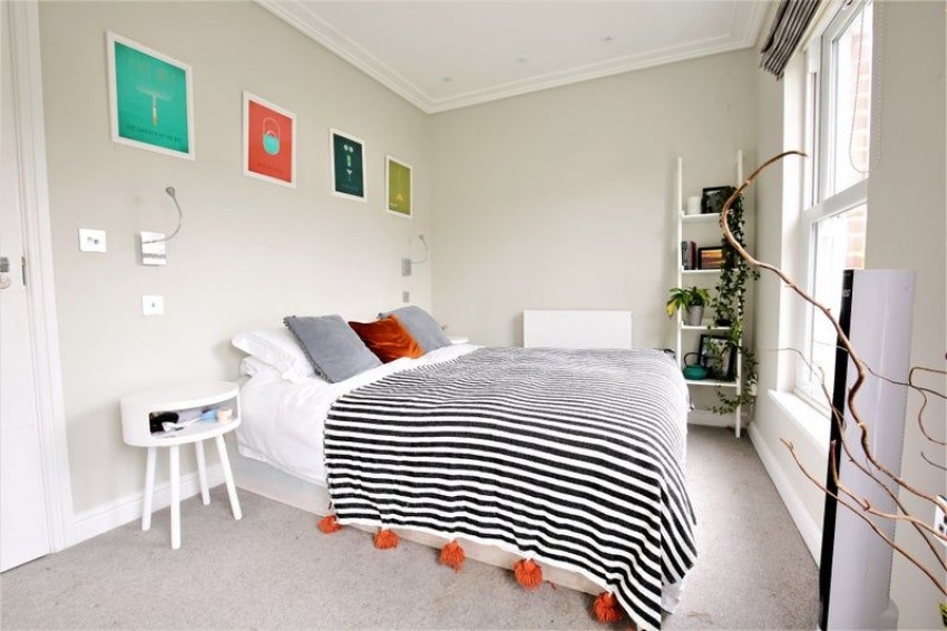Images for Ravenshaw Street, London EAID:1234 BID:1234
