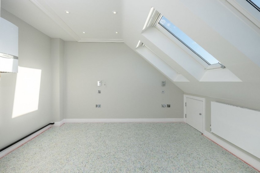 Images for Ravenshaw Street, London EAID:1234 BID:1234
