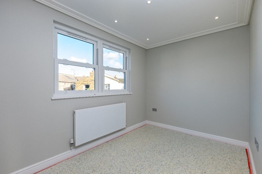 Images for Ravenshaw Street, London EAID:1234 BID:1234