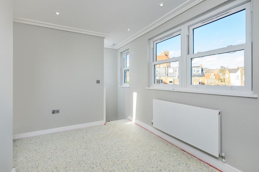 Images for Ravenshaw Street, London EAID:1234 BID:1234