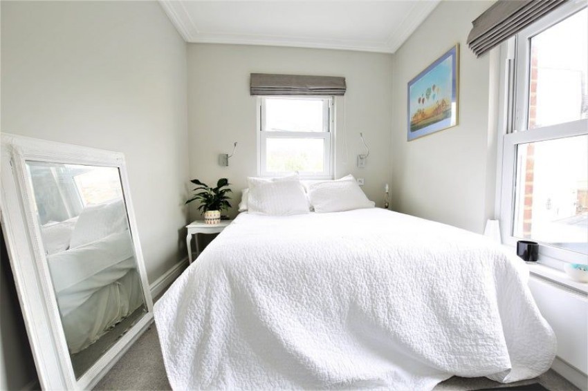 Images for Ravenshaw Street, London EAID:1234 BID:1234