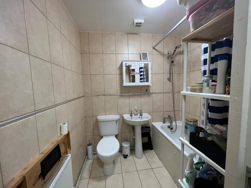 Images for Stoke Newington Road, London EAID:1234 BID:1234