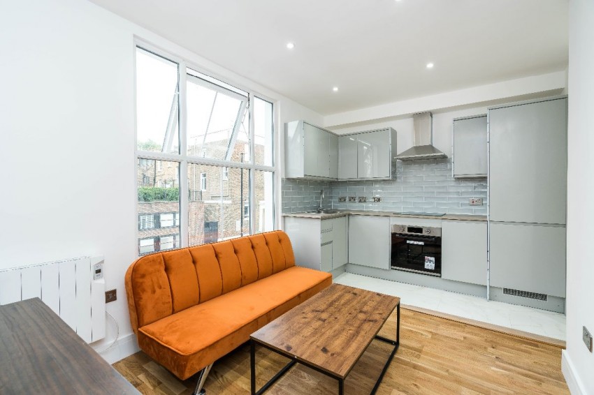 Images for Torriano Avenue, London EAID:1234 BID:1234