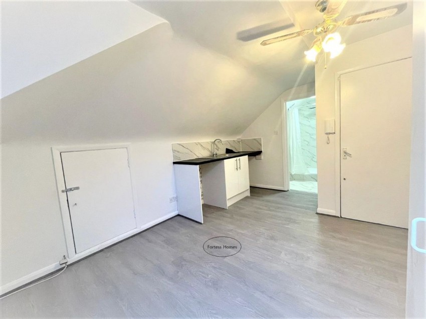 Images for Colney Hatch Lane, London EAID:1234 BID:1234