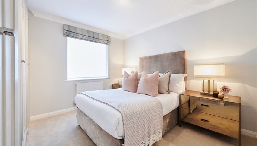 Images for Fulham Road, London EAID:1234 BID:1234