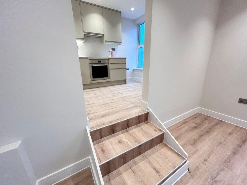 Images for a Hornsey Road, London EAID:1234 BID:1234