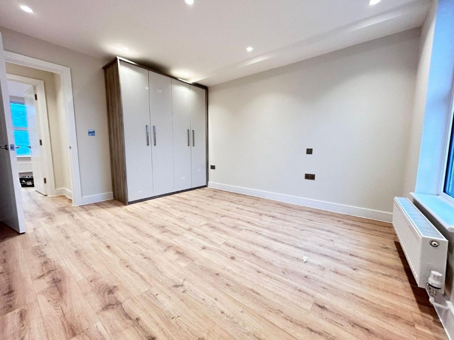 Images for a Hornsey Road, London EAID:1234 BID:1234