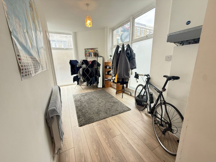 Images for Hornsey Road, London EAID:1234 BID:1234