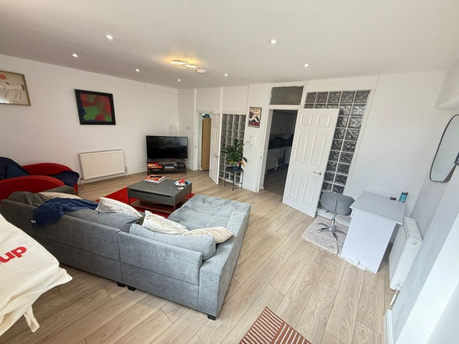 Images for Hornsey Road, London EAID:1234 BID:1234