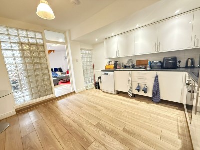 Images for Hornsey Road, London EAID:1234 BID:1234