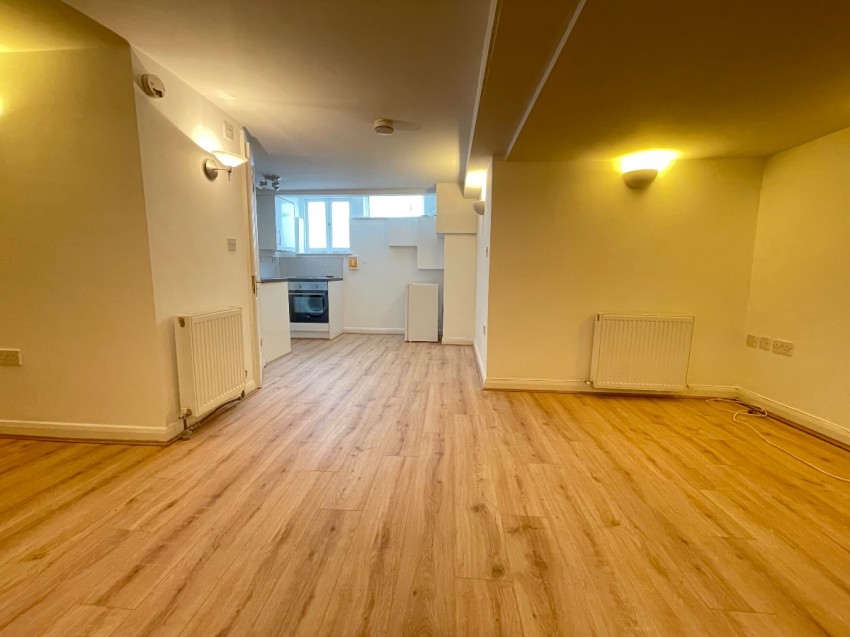 Images for Colney Hatch Lane, London EAID:1234 BID:1234