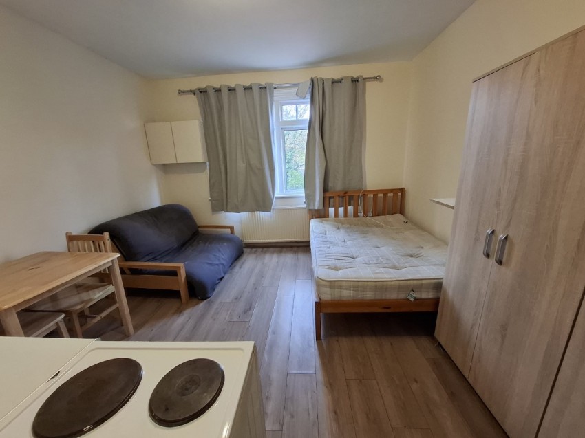 Images for Colney Hatch Lane, London EAID:1234 BID:1234