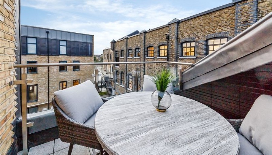 Images for Oxford Penthouse, Palace Wharf, Rainville Road, London EAID:1234 BID:1234