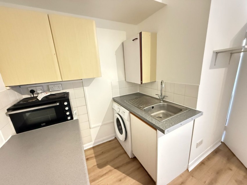 Images for Flat ,  Colney Hatch Lane, London EAID:1234 BID:1234
