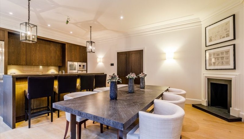 Images for Duke Street, London EAID:1234 BID:1234