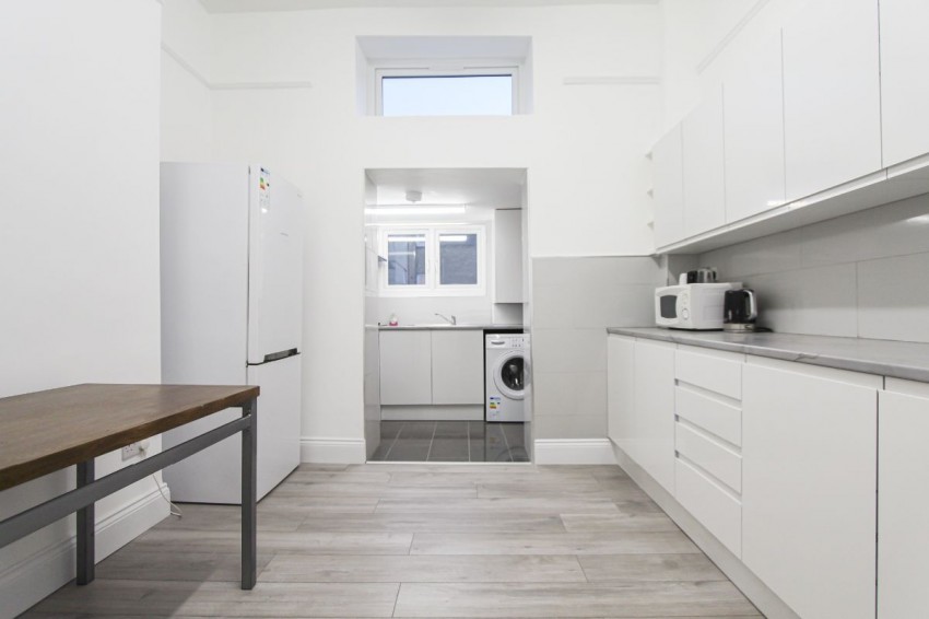 Images for Sheldon Road, London EAID:1234 BID:1234