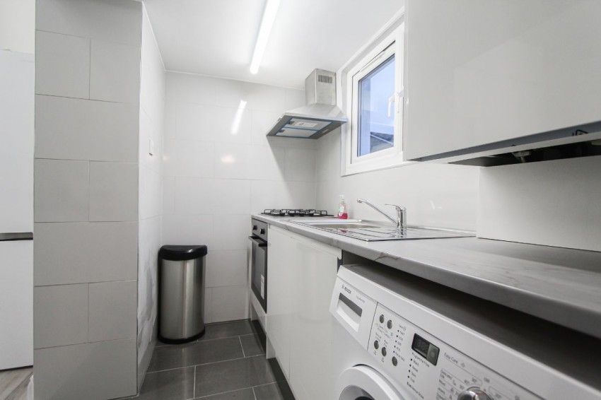 Images for Sheldon Road, London EAID:1234 BID:1234