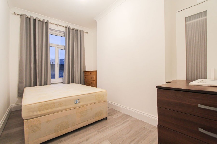 Images for Sheldon Road, London EAID:1234 BID:1234