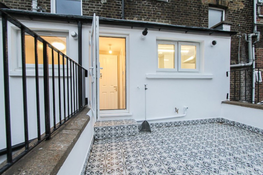 Images for Sheldon Road, London EAID:1234 BID:1234