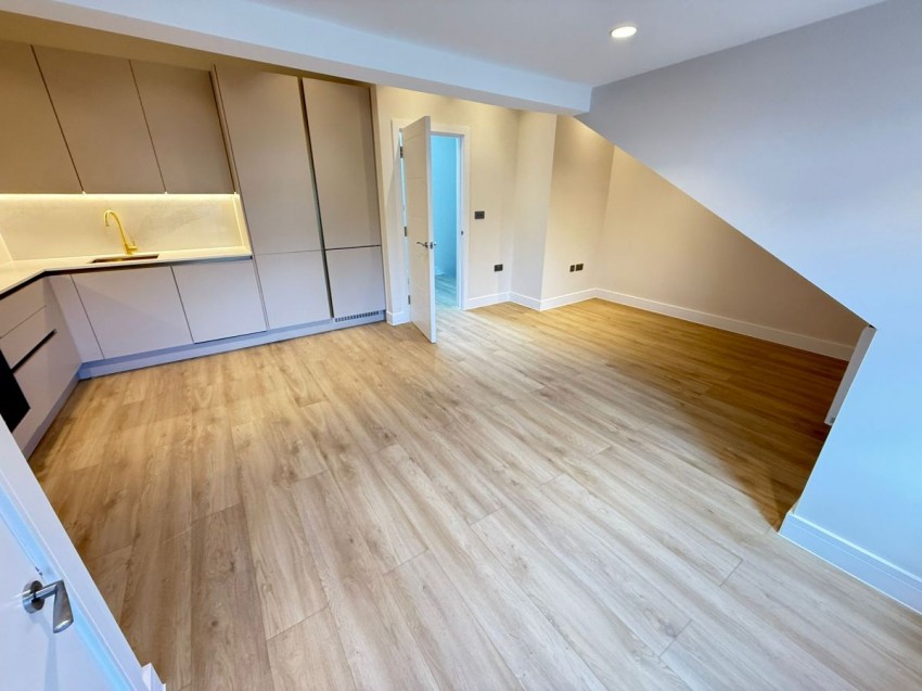 Images for Chichele Road, London EAID:1234 BID:1234