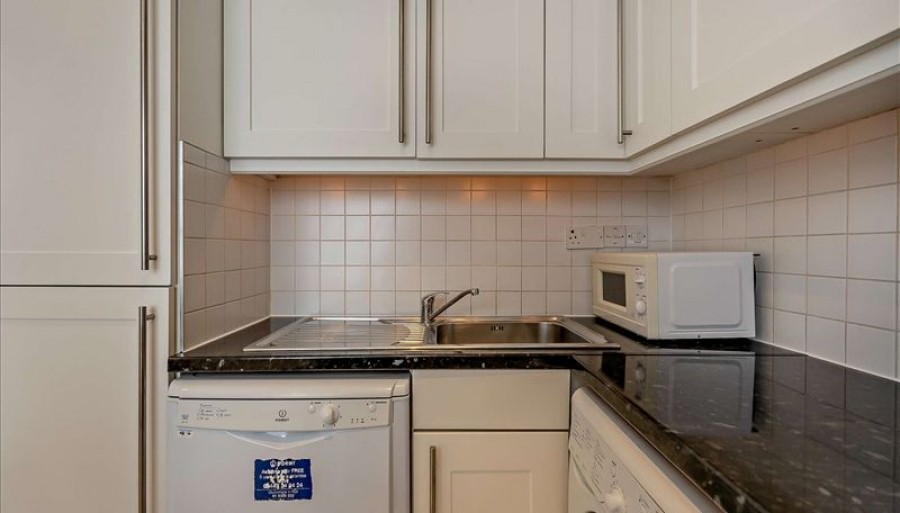 Images for Fulham Road, London EAID:1234 BID:1234