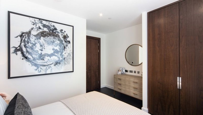 Images for Thornes House,  Charles Clowes Walk, London EAID:1234 BID:1234
