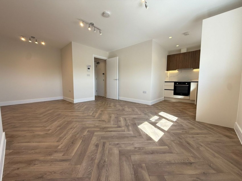 Images for Church Lane, London EAID:1234 BID:1234