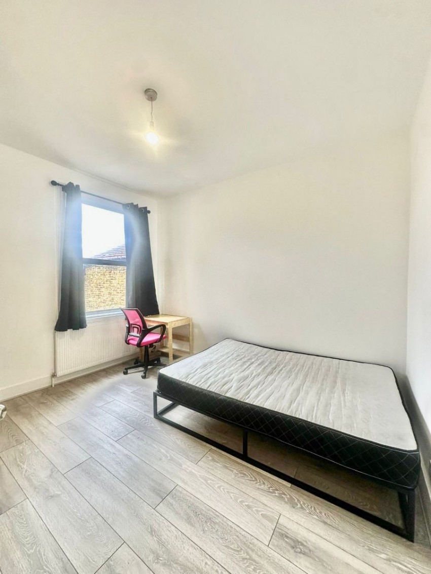 Images for Keston Road, London EAID:1234 BID:1234