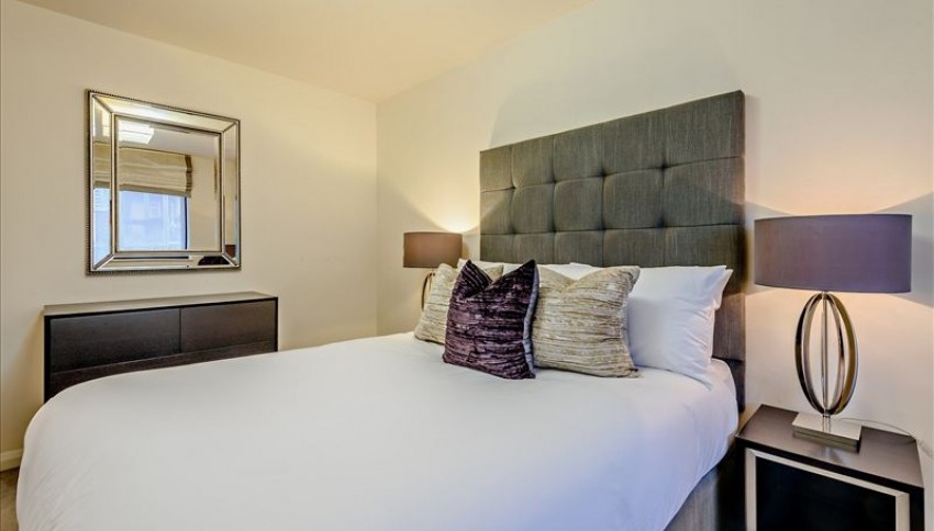 Images for Fulham Road, London EAID:1234 BID:1234