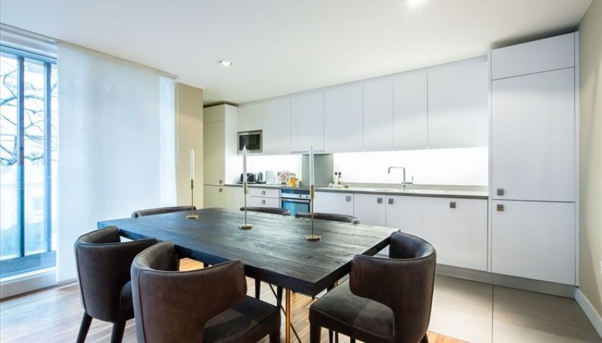 Images for Fulham Road, London EAID:1234 BID:1234