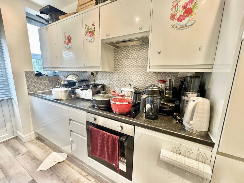 Images for Mottingham Road, London EAID:1234 BID:1234