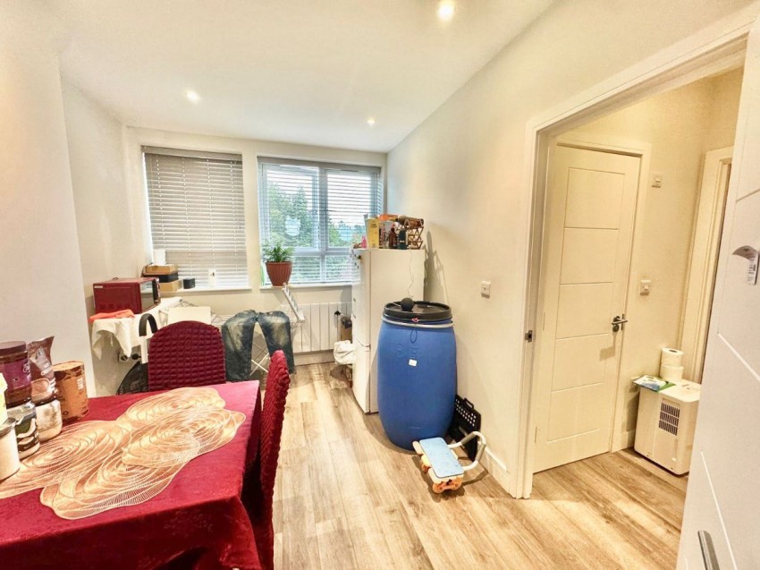 Images for Mottingham Road, London EAID:1234 BID:1234