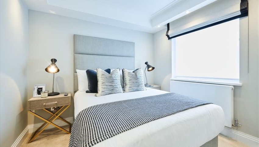 Images for Fulham Road, London EAID:1234 BID:1234