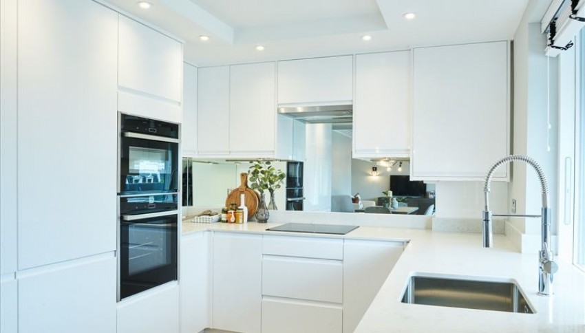 Images for Fulham Road, London EAID:1234 BID:1234