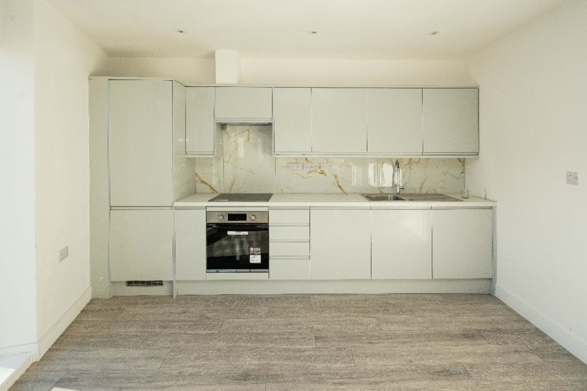 Images for Cuckoo Hall Lane, London EAID:1234 BID:1234