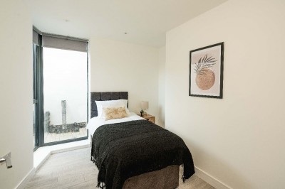 Images for Cuckoo Hall Lane, London EAID:1234 BID:1234