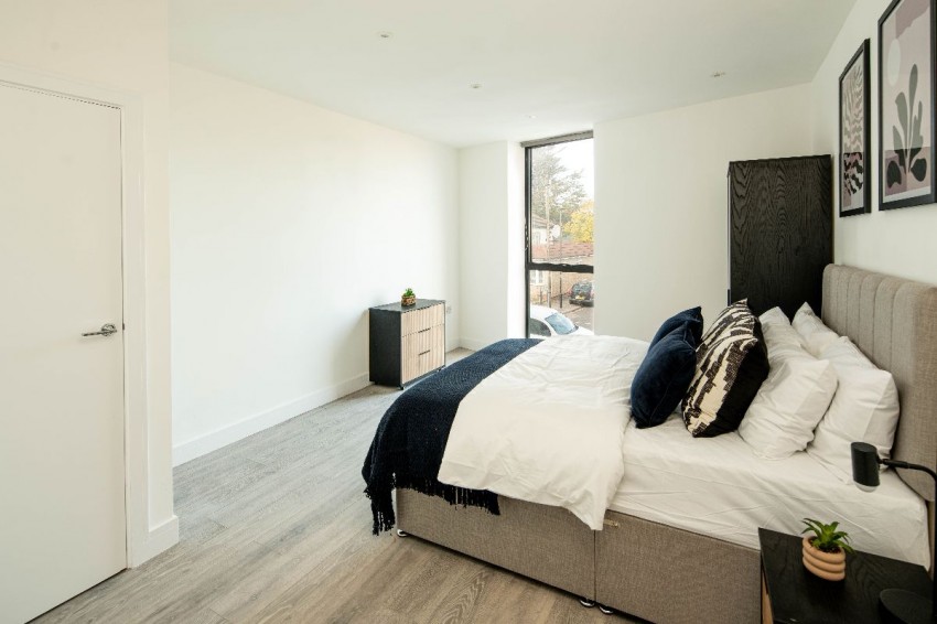 Images for Cuckoo Hall Lane, London EAID:1234 BID:1234