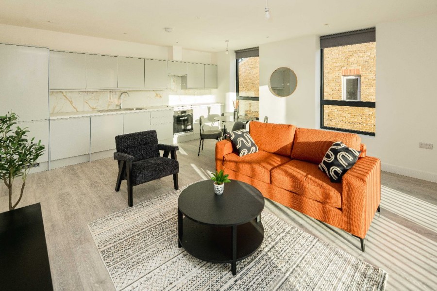 Images for Cuckoo Hall Lane, London EAID:1234 BID:1234